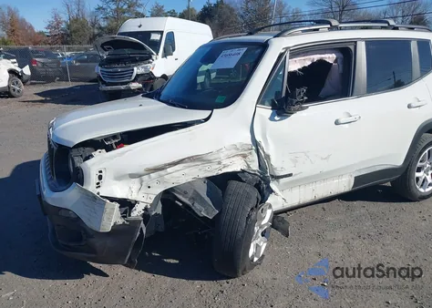 2018 Jeep Renegade Latitude 4X4 из США, поврежденный, VIN ZACCJBBB3JPH42201